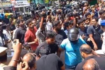 இனி பிரபலங்களின் துக்க வீடுகளில் வீடியோ எடுக்க அனுமதி இல்லை - தயாரிப்பாளர் சங்கம் அதிரடி!