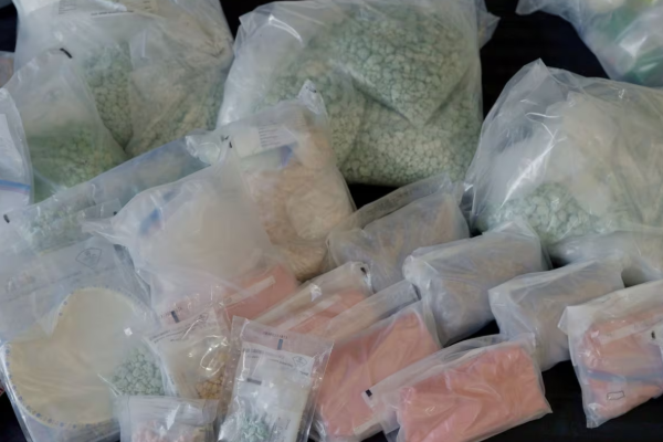 ஒன்டாரியோவில் பாரியளவு போதைப் பொருள் மீட்பு | Watch Record Breaking Fentanyl Bust In Windsor Ont