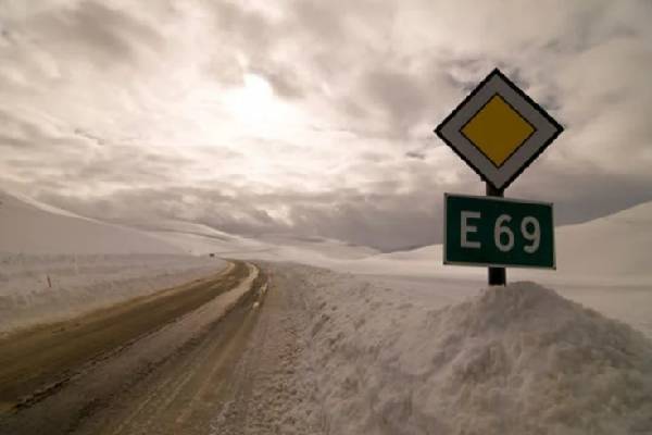 உலகின் கடைசி சாலை எங்க இருக்குதுன்னு உங்களுக்கு தெரியுமா? | At Worlds End The Last Road Of The World