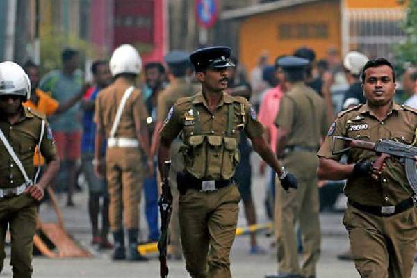 ஒரே நாளில் ஆயிரக்கணக்கானோர் சிக்கினர் ; பொதுமக்களிடம் பொலிஸார் கடும் எச்சரிக்கை | Thousands In One Day Police Issue Warning Public