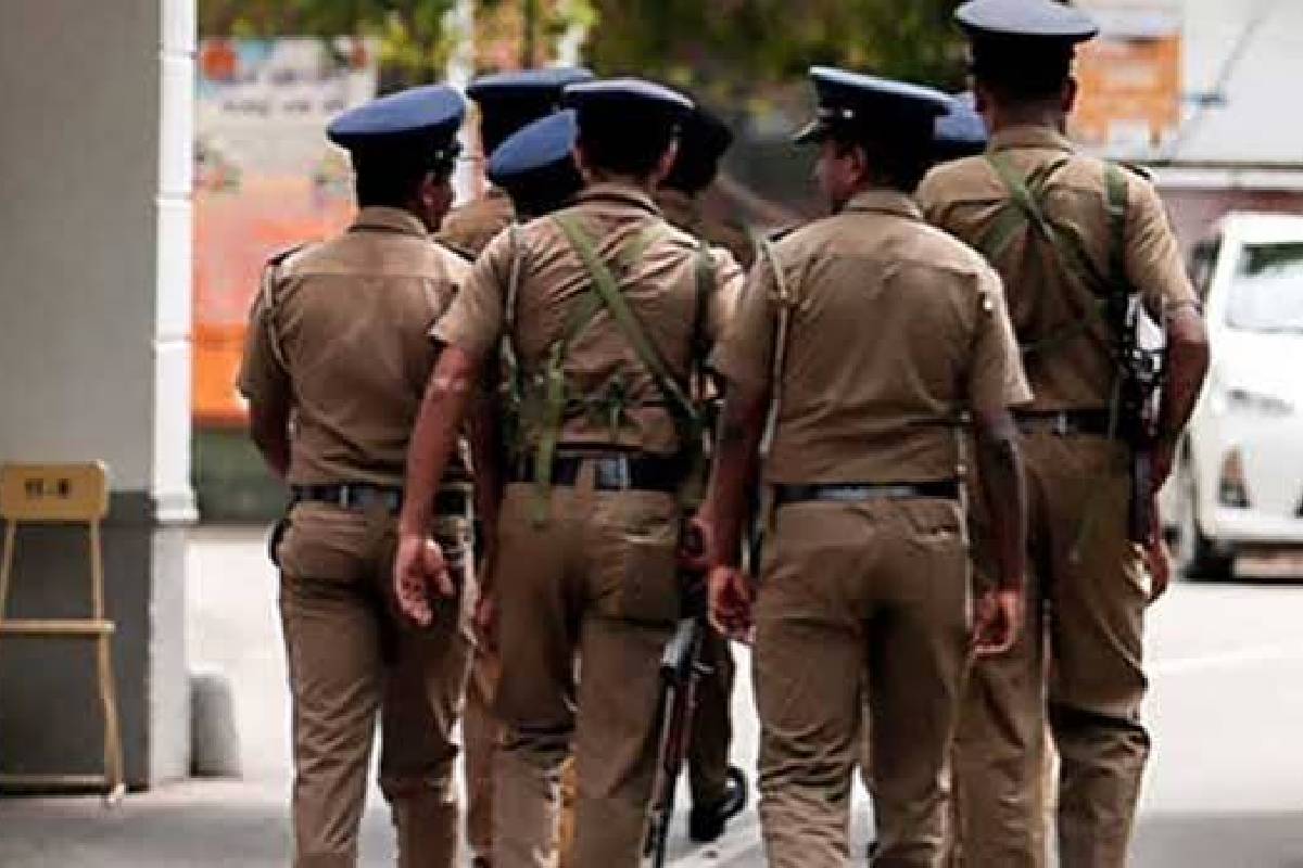 மட்டக்களப்பு நீதிமன்ற சிறைக்கூடத்தில் கைதி ஒருவர் உயிரை மாய்க்க முயற்சி | Prisoner Attempts Suicide In Court Batti மட்டக்களப்பு நீதிமன்ற சிறைக்கூடத்தில் கைதி ஒருவர் உயிரை மாய்க்க முயற்சி | Prisoner Attempts Suicide In Court Batti