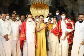 பலத்த பாதுகாப்பிற்கு மத்தியில் திருப்பதி சென்ற சிறிலங்கா பிரதமர் (காணொளி)
