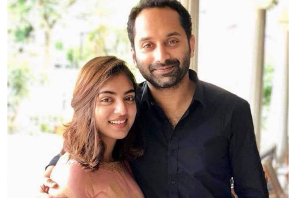 சிறுவயதில் தனது அம்மாவுடன் இருக்கும் இந்த நடிகர் யார் தெரியுமா?- நடிப்பு அரக்கன் | Top Actor Childhood Photo Goes Viral