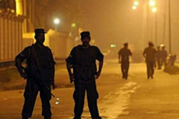 வவுனியாவில்  மதுபோதையில் வந்தவர்களால் ஆசிரியருக்கு நேர்ந்த கதி!