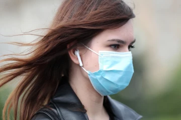 ஆயிரம் நாட்களின் பின்னர் முக கவசம் அணியும் சட்டத்தில் தளர்வு