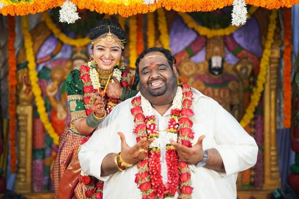 ரொமான்சை அள்ளித்தெளிக்கும் மகாலட்சுமி! அன்சீன் புகைப்படம் | Mahalakshmi Instills Romance Unseen Photo