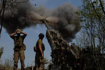 பயங்கர வெடிவிபத்தில் எரிந்து நாசமான 7 போர் விமானங்கள்!