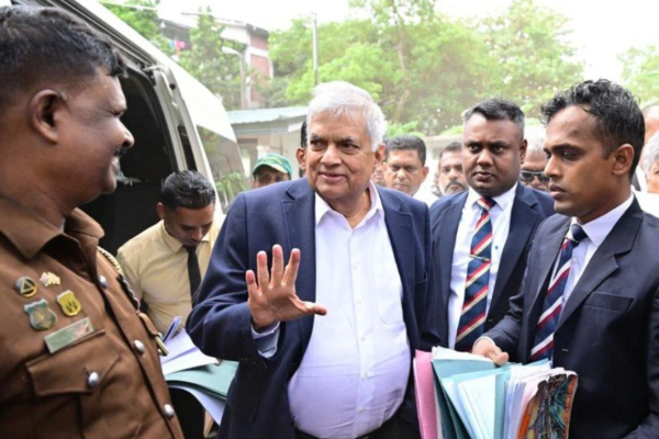 ரணிலின் மருத்துவ அறிக்கைகள் மீது சந்தேகம் : நீதிமன்றில் கடும் வாக்குவாதம்... பிறப்பிக்கப்பட்ட உத்தரவு | Ex President Ranil Arrested And Release Court Case ரணிலின் மருத்துவ அறிக்கைகள் மீது சந்தேகம் : நீதிமன்றில் கடும் வாக்குவாதம்... பிறப்பிக்கப்பட்ட உத்தரவு | Ex President Ranil Arrested And Release Court Case