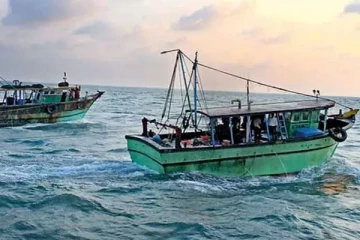 ராமேஸ்வரம் கடற்றொழிலாளர்களின் விசைப்படகுகளை மோதிக் கவிழ்க்க முயற்சி - ராமேஸ்வரத்தில் பரபரப்பு