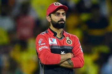 RCB அணி கேப்டன் பதவியில் இருந்து விலகுவதாக விராட் கோலி அதிரடி முடிவு!
