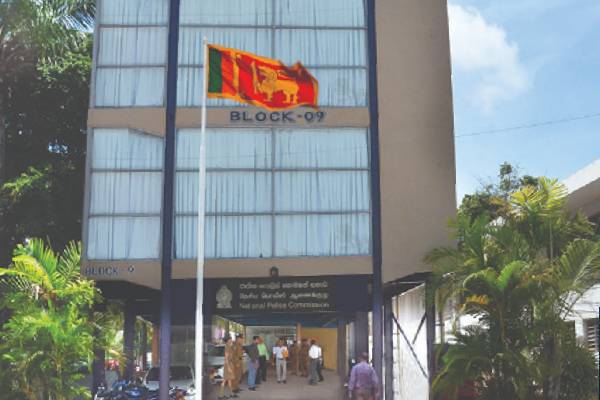 பொது மக்கள் முறைப்பாடுகளை புறந்தள்ளும் பொலிஸ் ஆணைக்குழு | Police Commission Dismisses Public Complaints