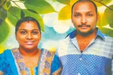 குளியலறையில் கணவருடன் இறந்து கிடந்த 28 வயது மனைவி! வீட்டு பின்பக்க வழியாக உள்ளே வந்த உறவினருக்கு ஏற்பட்ட அதிர்ச்சி