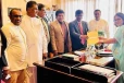 කථානායකට එරෙහි විශ්වාසභංගය පාර්ලිමේන්තු මහලේකම්වරිය වෙත