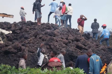 கொங்கோ எரிமலை  வெடிப்பு சம்பவம்;  15 பேர் பலி; 500 க்கும் மேற்பட்ட வீடுகள் தீக்கிரை