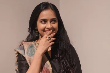 நடிகை ஸ்ரீதிவ்யா தற்போது எப்படி இருக்கிறார் பாருங்க.. லேட்டஸ்ட் புகைப்படங்கள்