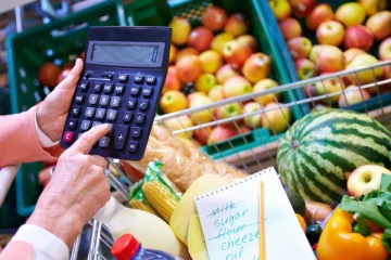 தொடர்ந்து குறைந்துவரும் உணவுப் பொருள்களின் விலைகள்