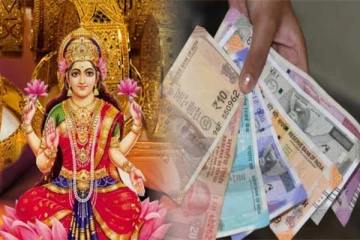 பெண்கள் இதை தவறாமல் செய்திடுங்க: வீட்டில் செல்வம் கூரையை பிய்த்து கொட்டுமாம்