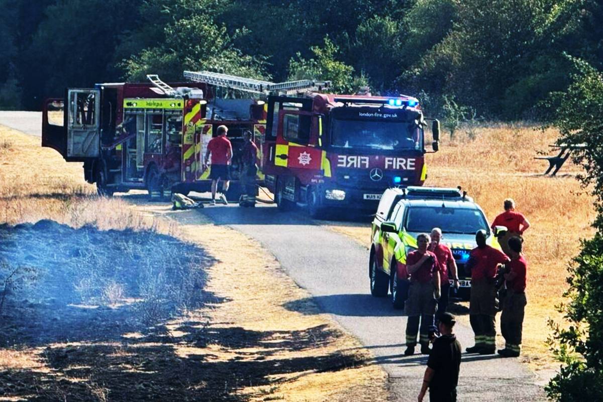 பிரித்தானிய மக்களுக்கு விடுக்கப்பட்டுள்ள அவசர எச்சரிக்கை..! | Uk Issues High Risk Wildfire Alert