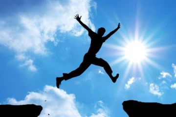 ඔයත් ඔයාගේ මූල්‍ය සාර්ථකත්වය වෙනුවෙන් කඩ නොකළ යුතු මූල්‍ය නීති 7 ක් මෙන්න.