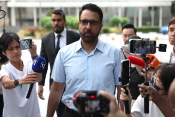 சிங்கப்பூர் எதிர்க்கட்சி தலைவர் குற்றவாளி என தீர்ப்பு: அபராதம் விதித்து நீதிமன்றம் அதிரடி