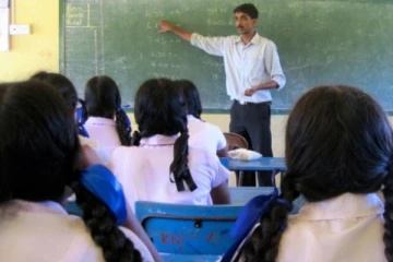 இலங்கை பாடசாலையில் அறிமுகமாகிறது இன்னுமொரு மொழி..!
