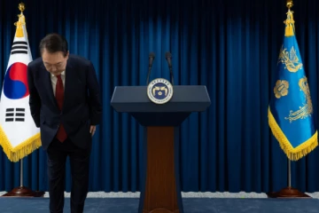 நாட்டு மக்களிடம் மன்னிப்பு கோரினார் தென் கொரியா ஜனாதிபதி!