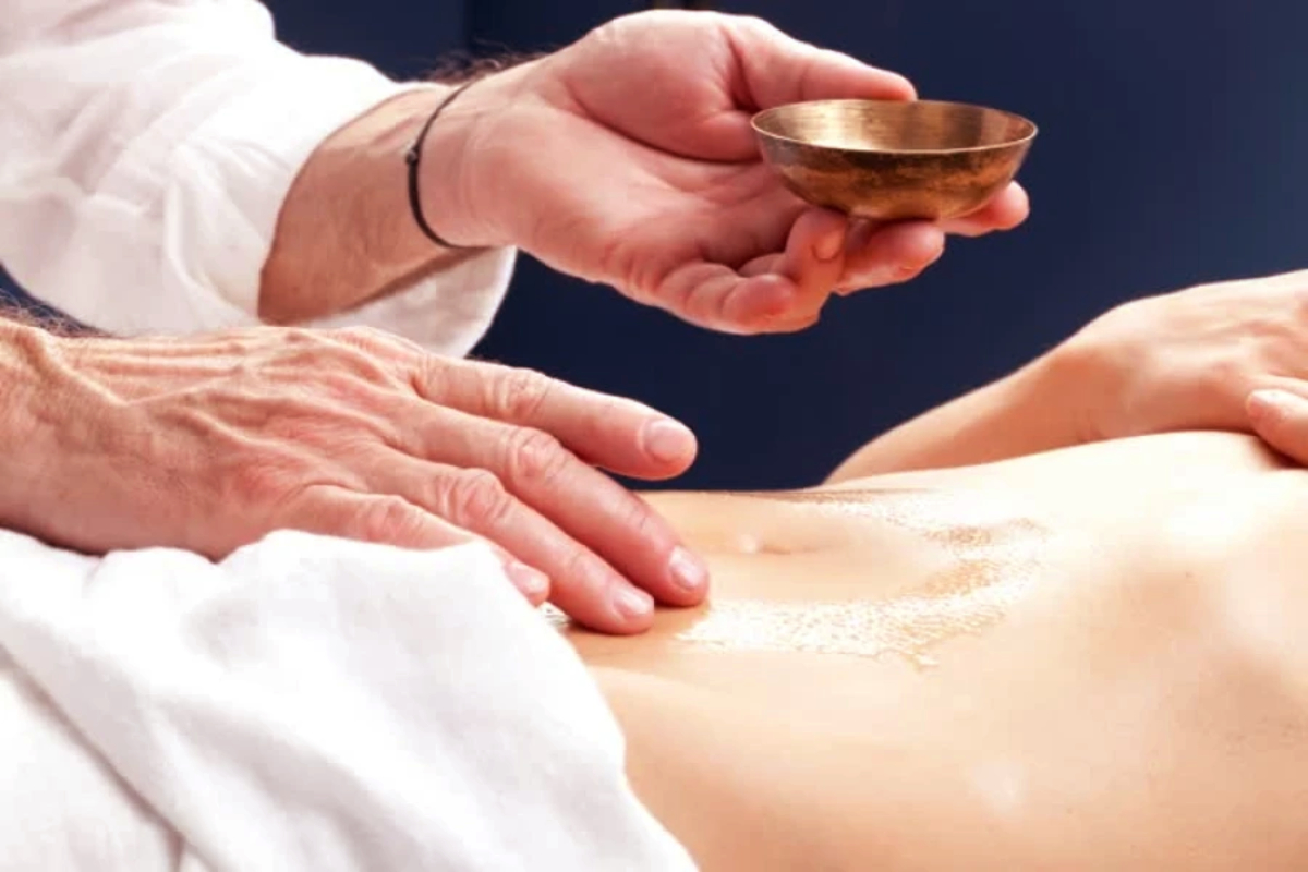 தொப்புளில் எண்ணெய் தடவுவது உடல் எடை குறைக்க உதவுமா? | Applying Oil To The Navel Help With Weight Loss தொப்புளில் எண்ணெய் தடவுவது உடல் எடை குறைக்க உதவுமா? | Applying Oil To The Navel Help With Weight Loss