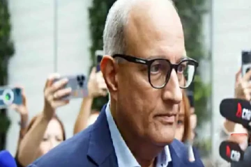 ஊழல் புகார் ; தமிழ் வம்சாவளியை சேர்ந்த சிங்கப்பூர் அமைச்சர் பதவி விலகல்!