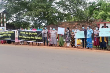 கௌரவமான உரிமையுடன் கூடிய அரசியல் தீர்வு வேண்டும். வவுனியாவில் போராட்டம் (Video)