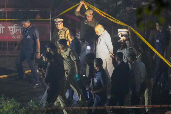 டெல்லி வெடிப்புச் சம்பவத்தில் முக்கிய திருப்பம்.. அதிரடியாக கைது செய்யப்பட்ட நபர் | Delhi Bomb Blast Car Driver Arrested India டெல்லி வெடிப்புச் சம்பவத்தில் முக்கிய திருப்பம்.. அதிரடியாக கைது செய்யப்பட்ட நபர் | Delhi Bomb Blast Car Driver Arrested India