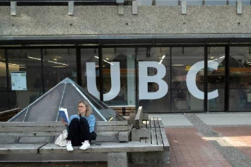 ட்ரம்பால் கனேடிய பல்கலைக்கழகங்களை நாடும் அமெரிக்க மாணவர்கள்