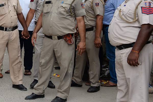 படிக்க வந்த இடத்தில் நடந்த கொடூரம் ; 22 வயது பெண்ணுக்கு பாலியல் வன்கொடுமை | 22 Year Old Woman Sexually Assaulted While Studyin