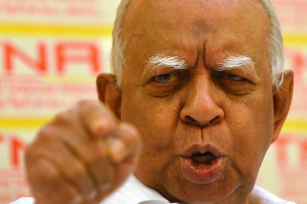 காணி, காவல்துறை அதிகாரங்களை மாகாணங்களுக்கு வழங்க நடவடிக்கை - ரணிலிடம் உரத்த குரலில் பேசிய சம்பந்தன் | Sri Lankan Political Crisis Sampanthan Jaishankar