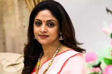 56 வயதிலும் அழகில் மயக்கும் நடிகை நதியாவின் Beauty Secret என்ன தெரியுமா?- இதுதானா