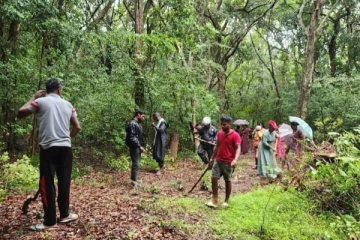 முல்லைத்தீவு மாவீரர் துயிலுமில்லத்தில் சிரமதானம்
