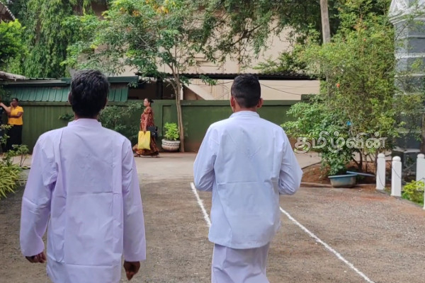 சுதந்திர தினத்தை முன்னிட்டு வவுனியா சிறைச்சாலையில் இருவர் விடுதலை | Two People Released From Vavuniya Prison