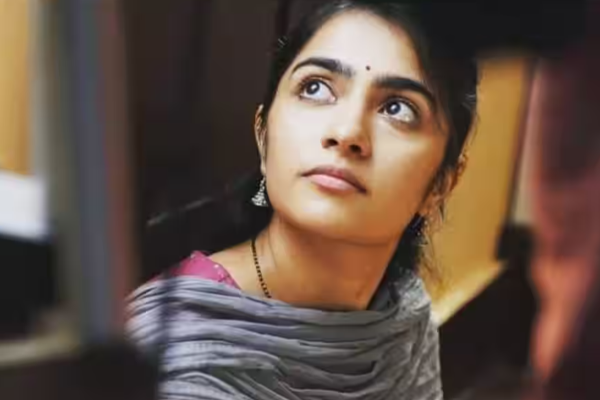 மதராஸி படத்தில் நடிக்க நடிகை ருக்மிணி வசந்த் வாங்கிய சம்பளம்.. எவ்வளவு தெரியுமா | Madharaasi Movie Rukmini Vasanth Salary Details