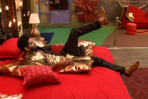 ரூல்ஸை பிரேக் செய்த பாலாஜி... கிழித்து தொங்க விட்ட ரசிகர்கள்! இனிமே.... அதிரடி ஆட்டம் ஆரம்பம் | Balaji Murugadoss Breaks The Rule At Day 1