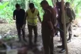සියඹලාගොඩ නිවසක් ඉදිරිපිට ලේ විලක් මැද මහලු පියෙකුගේ අභිරහස් මළ සිරුරක්