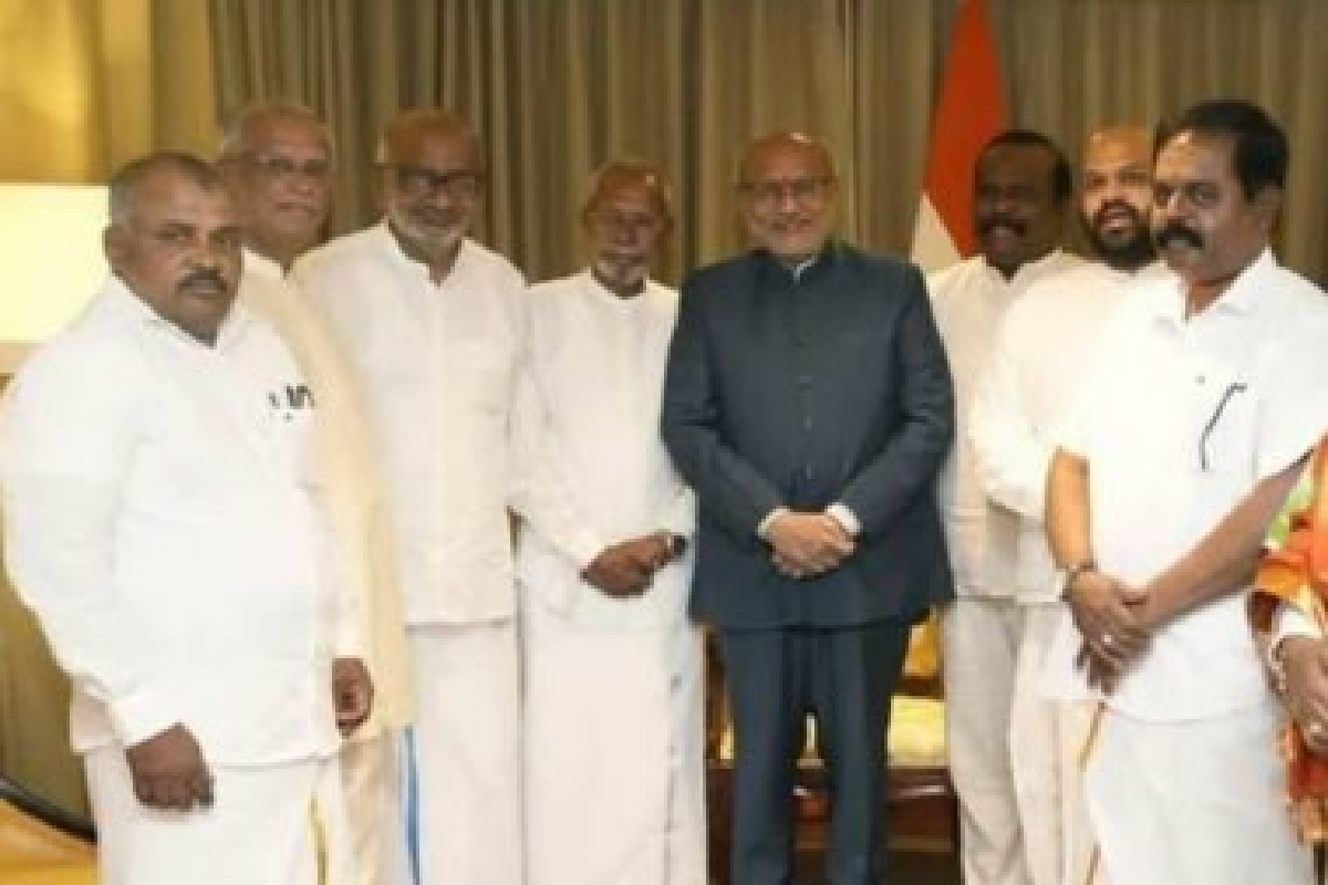 தமது குடுமிச்சண்டைக்கு இந்திய துணை ஜனாதிபதியிடம் தீர்வு கேட்ட தமிழ் தரப்பினர் : கிண்டலடிக்கும் டக்ளஸ் | Tamil Parties Meet Indian Vice President