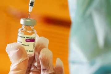 இளம் பெண் திடீர் மரணம்... கொந்தளித்த பொதுமக்கள்: தடுப்பூசி தொடர்பில் அதிரடி முடிவெடுத்த நாடு