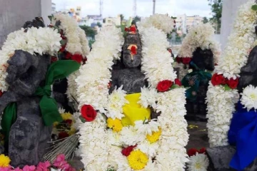 கும்ப ராசிக்கு பெயர்ச்சியாகும் குரு: என்னென்ன பலன்களை தருவார் தெரியுமா?