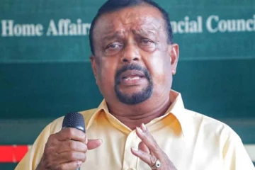 அமைச்சு பதவி கேட்டு அடம்பிடிக்கும் மொட்டு எம்.பி