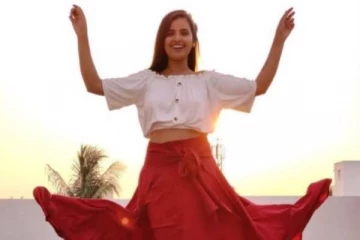 குழந்தை பிறக்க சில தினங்களே உள்ள நிலையில் தடுப்பூசி போட்டுக் கொண்டு கஷ்டப்பட்ட சீரியல் நடிகை ஜெனிபர்- அவரே வெளியிட்ட வீடியோ