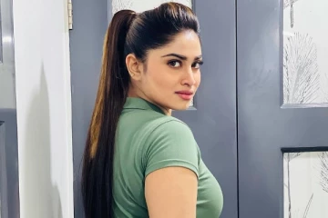 நடிக்க வருவதற்கு முன் நடிகை ஷிவானி எப்படி இருக்கிறார் பாருங்க.. ஷாக்கிங் புகைப்படம்