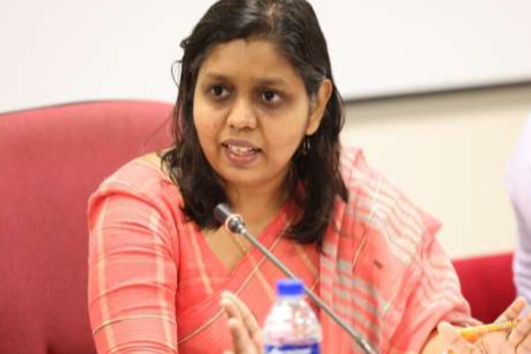 நாமல் ராஜபக்ச மீது கடும் விமர்சனங்களை முன்வைத்துள்ள ஆளுங்கட்சி எம்.பி | Mp Who Has Criticized Namal Rajapaksa Lakmali