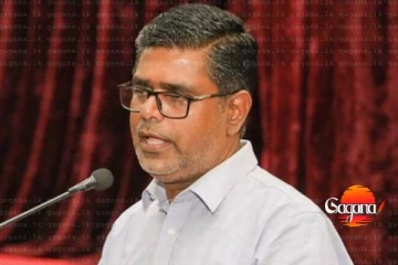 “අපේම පක්ෂයේ කෙනෙක් අද ඡන්දයට ආවේ නැහැ ඊයේ ඉඳන්ම ෆෝන් ඔිෆ් කරගෙන “ මුජිබර් අයවැය ගැන කට අරියි