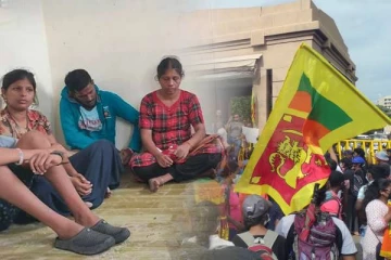 இலங்கையில் தொடரும் நெருக்கடி; தமிழகத்திற்கு தப்பியோடும் மக்கள்!