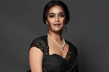 மேக்கப் போடும் வீடியோவை வெளியிட்ட நடிகை கீர்த்தி சுரேஷ்.. இதோ பாருங்க