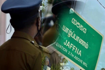 யாழில் சந்தேக நபர் மீது கைவைத்த பொலிஸார் பணிநீக்கம்!